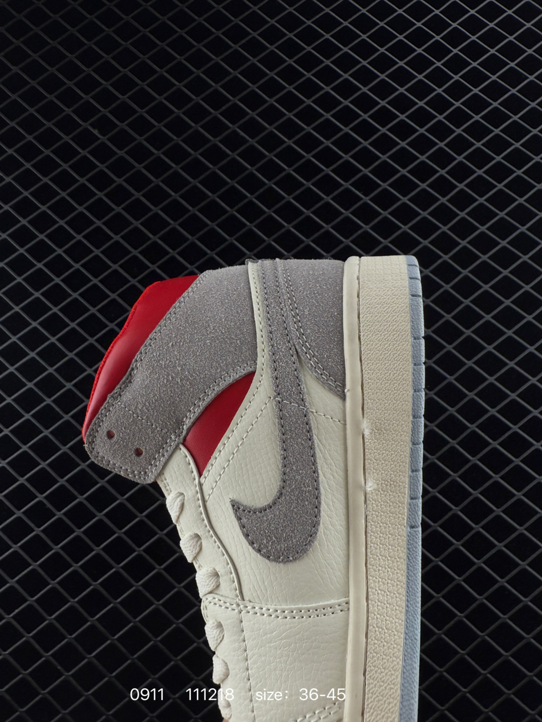 Nike Air Jordan 1 Retro High OG”Black/White“